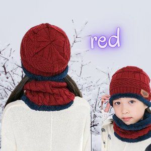 Kids knitted beanie hat/skull cap and scarf set